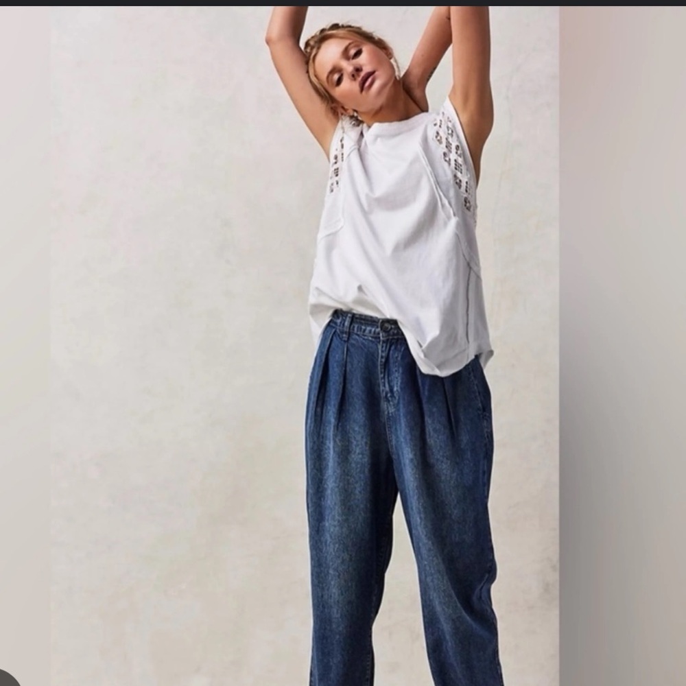 FP Table for Two Tee White